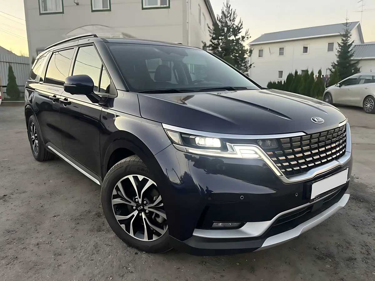 Кроссовер Киа Карнивал