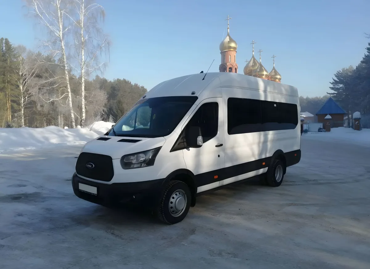 Автобус для туристов Форд транзит на 17 мест