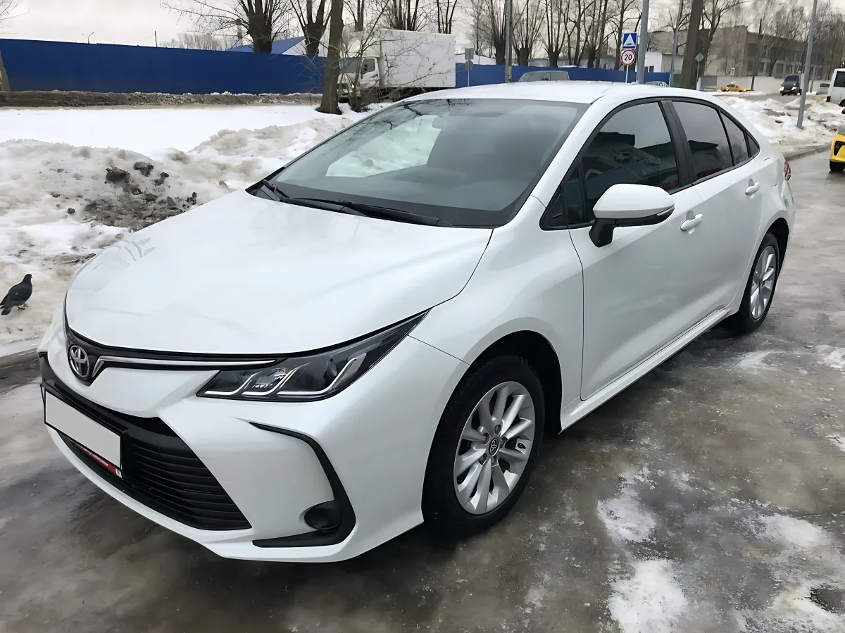 Легковой автомобиль Toyota Corolla